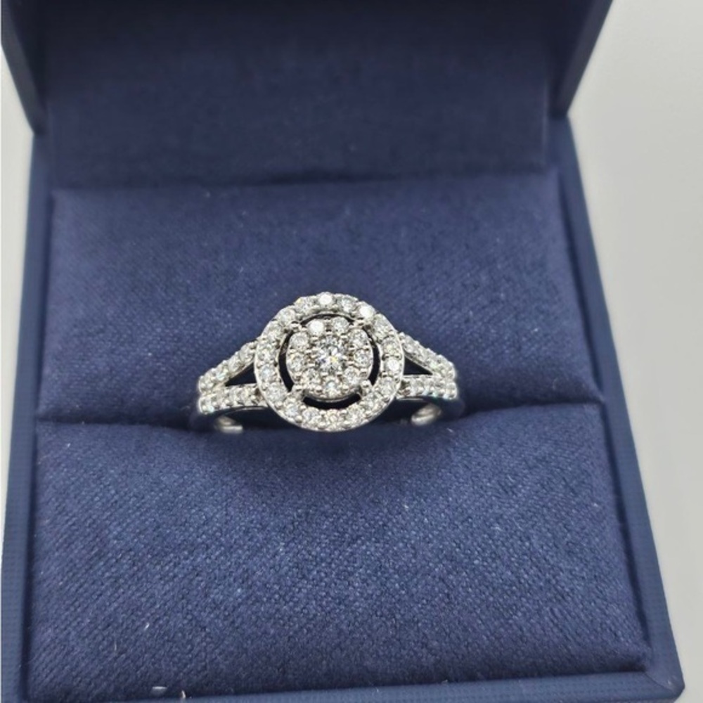 0.50 CT Brilliant Lab Diamond SI1 Split Shank Sterling Silver Ring